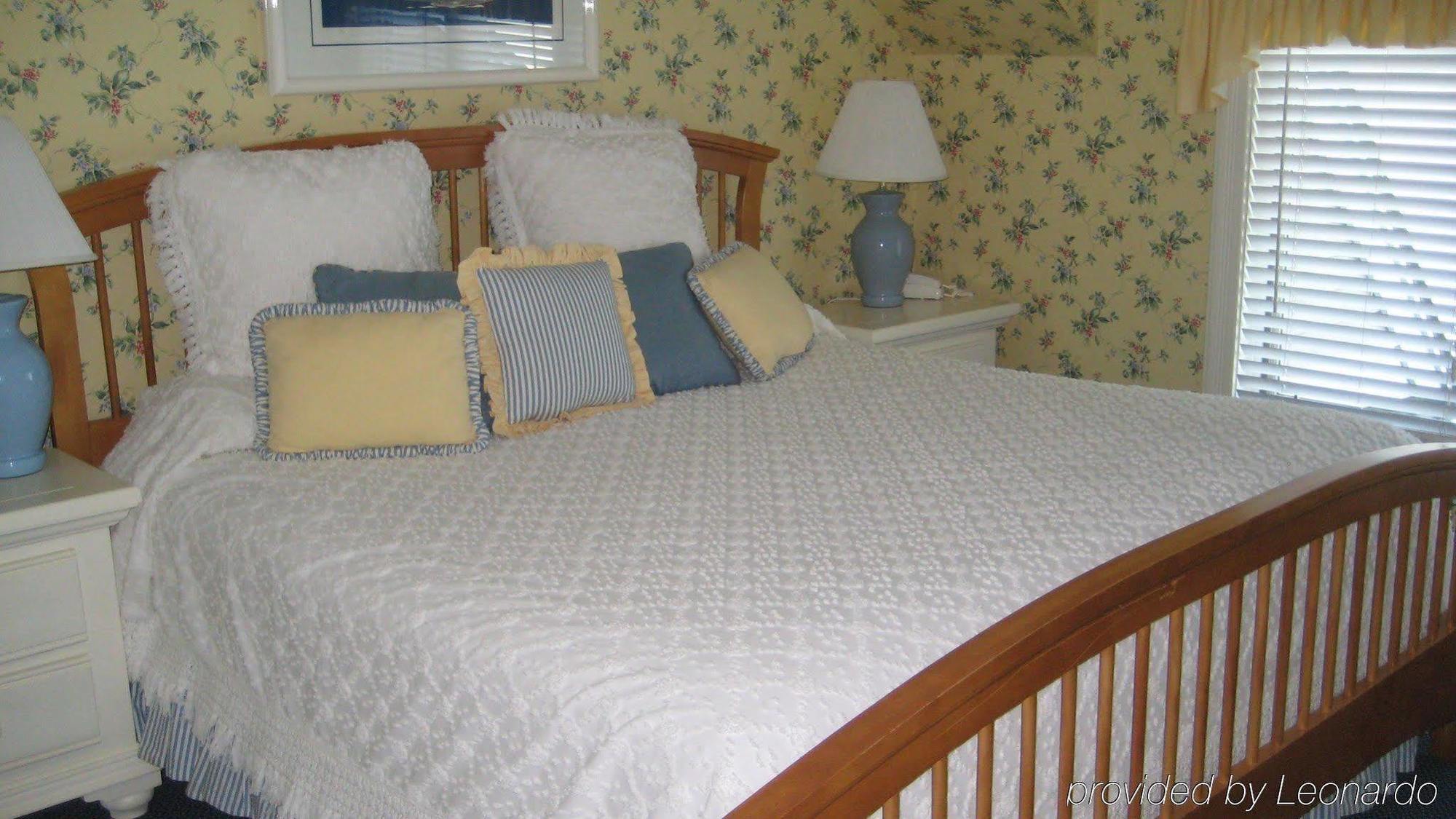 Water Street Inn Boyne City Habitación foto